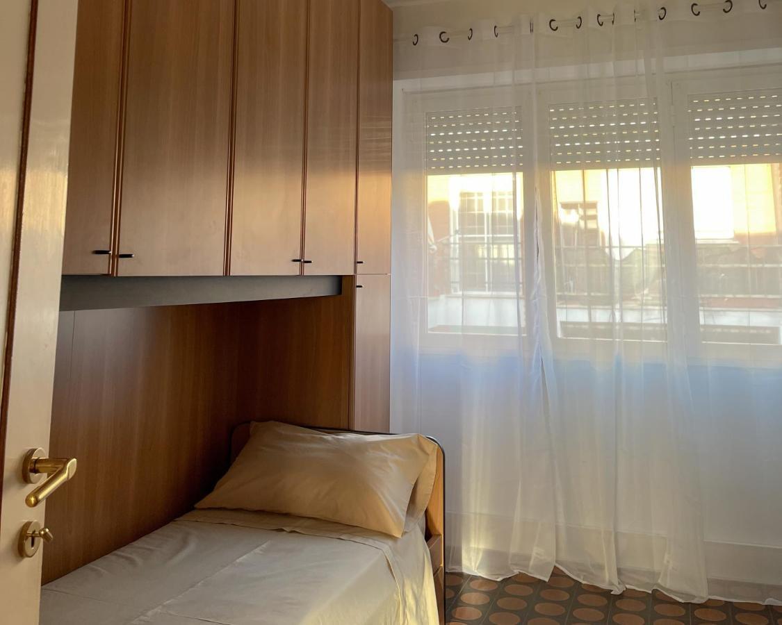 Kesya Seaview Apartment - Attico - 50Mt Dal Mare Anzio Eksteriør billede